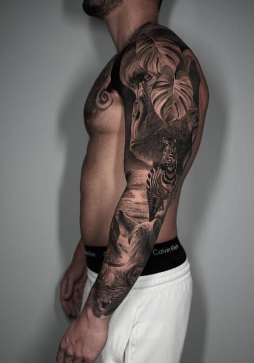 Jungle animals and tropical leaves, black and grey full sleeve